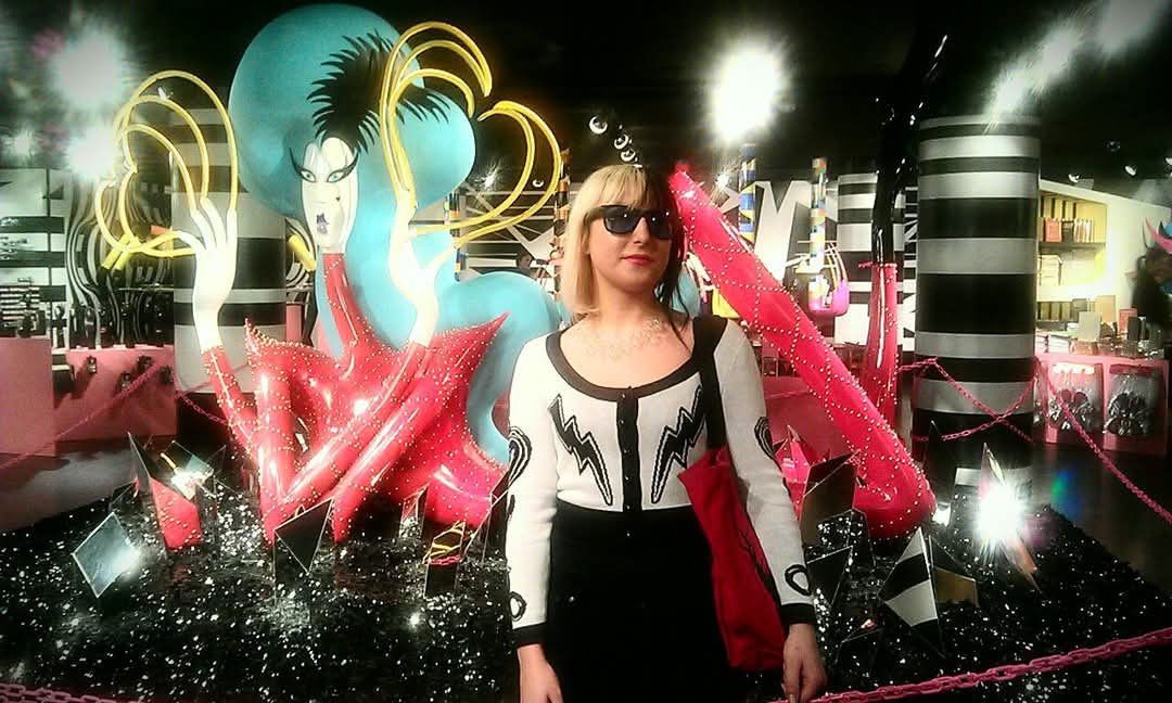 2010s Betsey Johnson Queen of NY Cropped Cardi