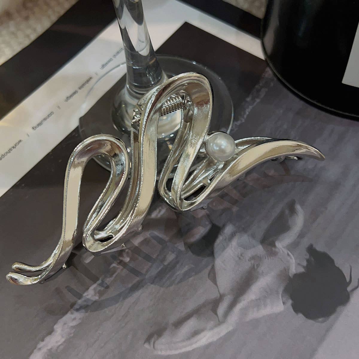 Wave Pearl Hair Claw - Oversized Metal Shark Clip