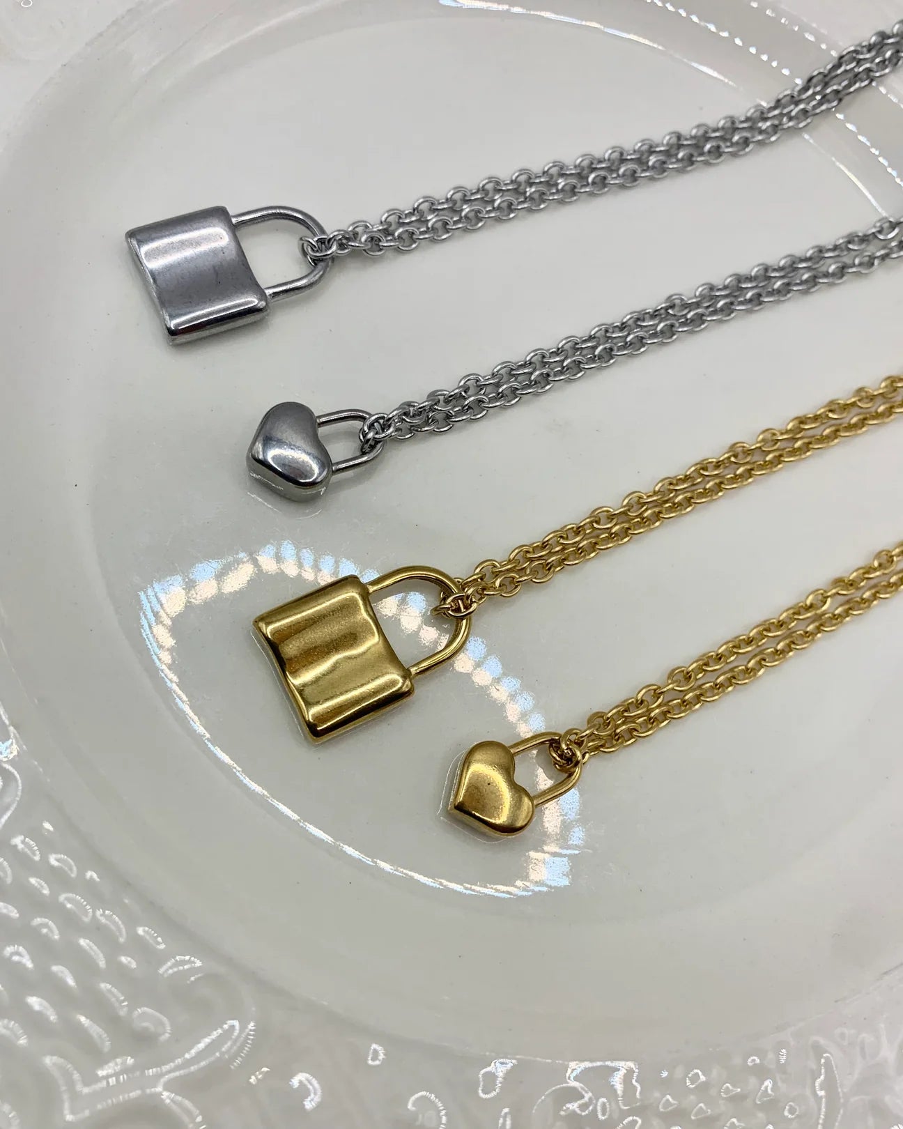 Shop Journal Simple Lock Charm Necklace - SILVER SQUARE LOCK