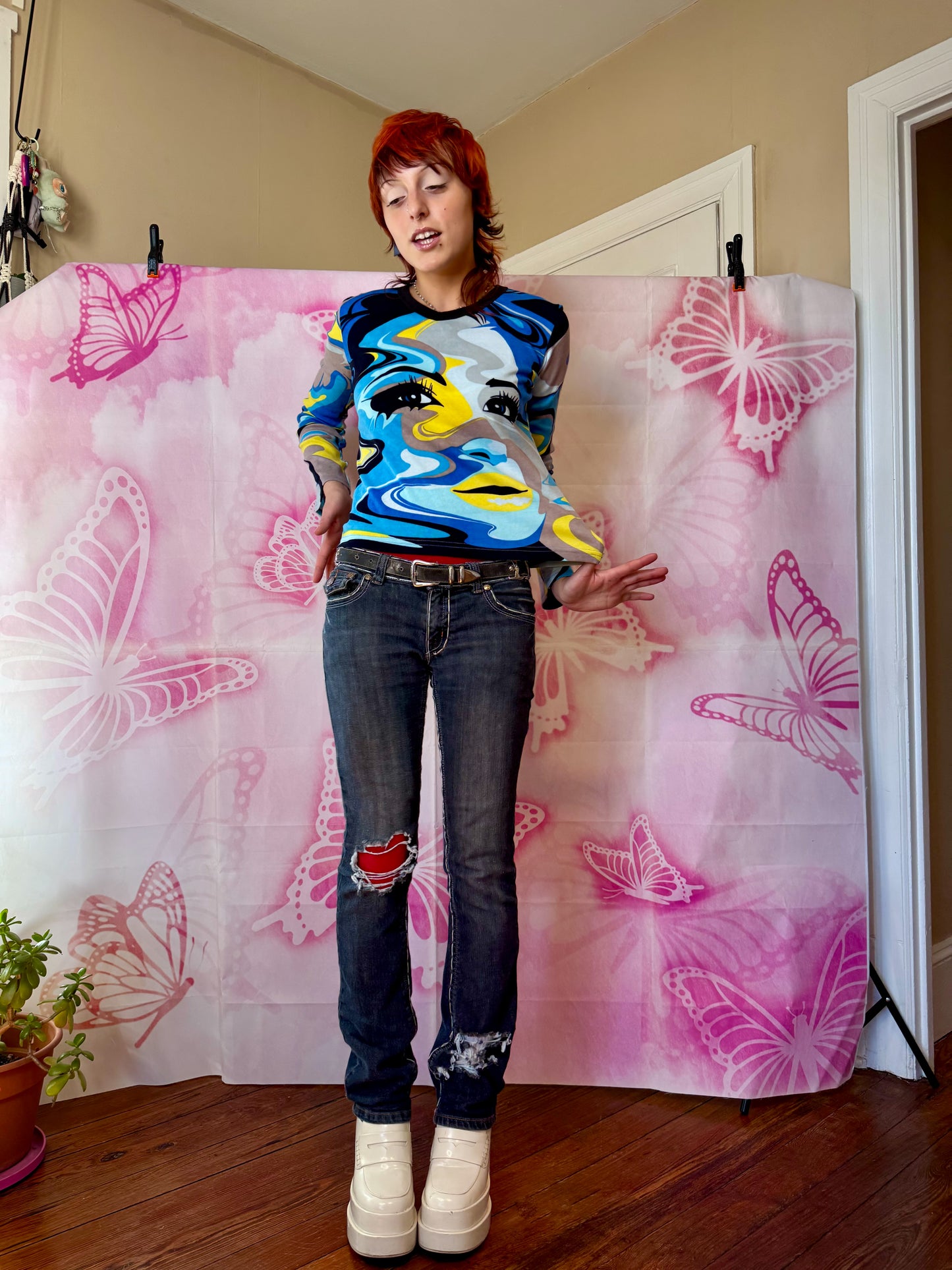 Y2K Deadstock Hayes Graphic Long Sleeve Tee