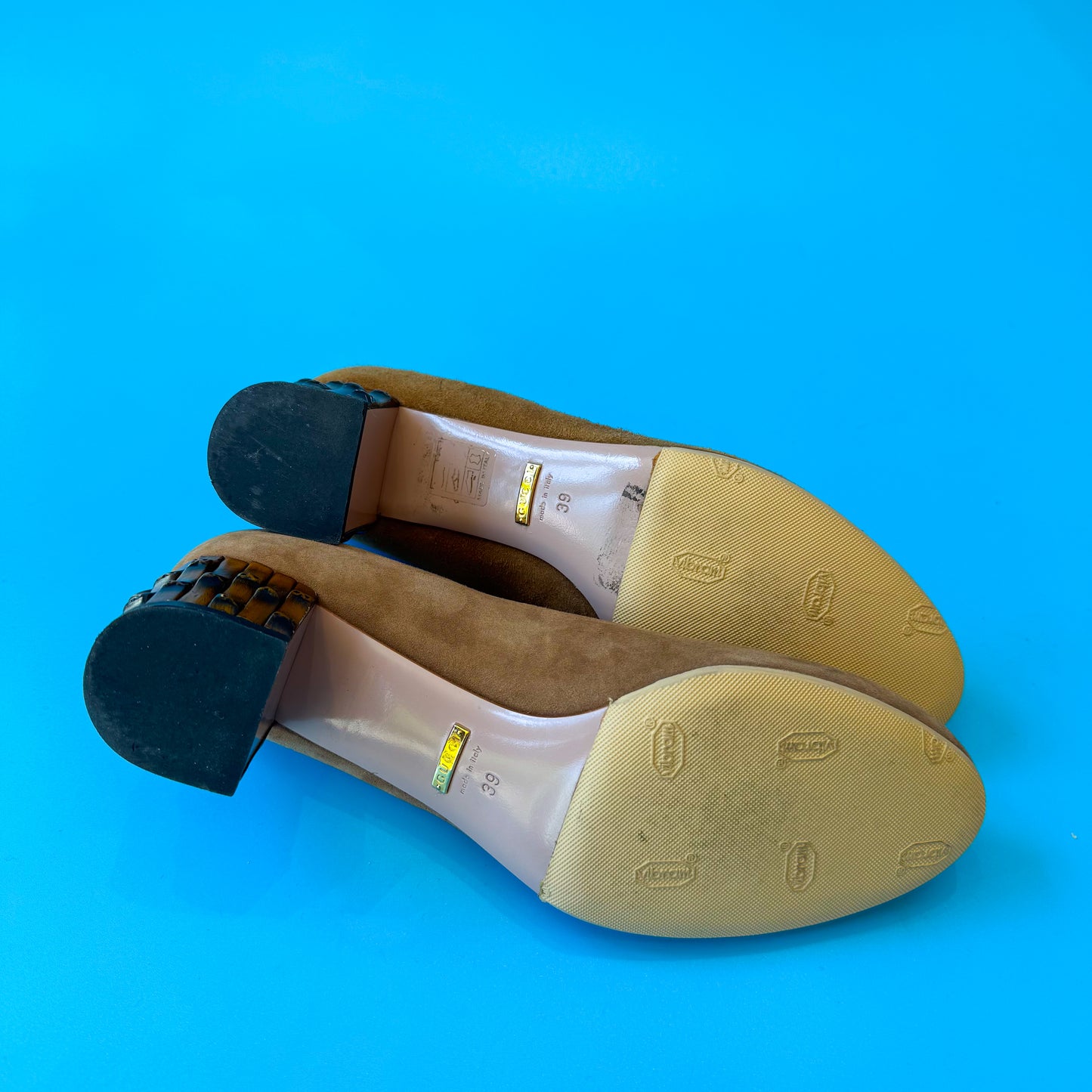 GUCCI Dahlia Suede Pumps