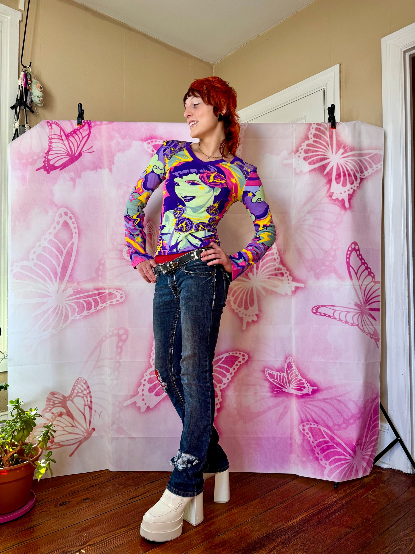 Y2K Deadstock Hayes Graphic Long Sleeve Tee