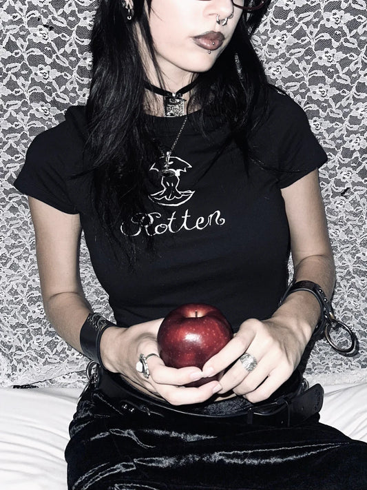 Cleo Violet Rotten Top