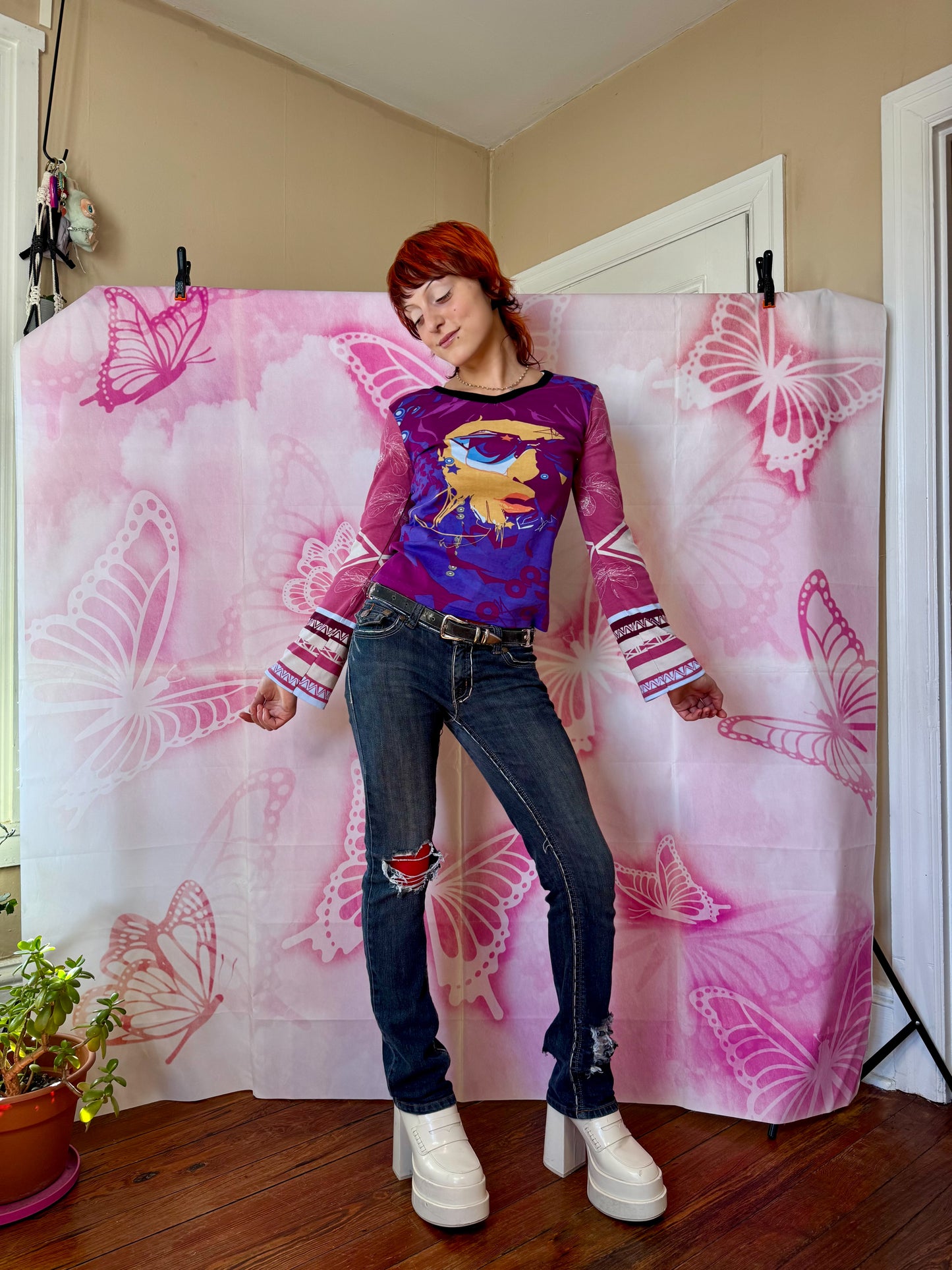 Y2K Deadstock Hayes Graphic Long Sleeve Tee