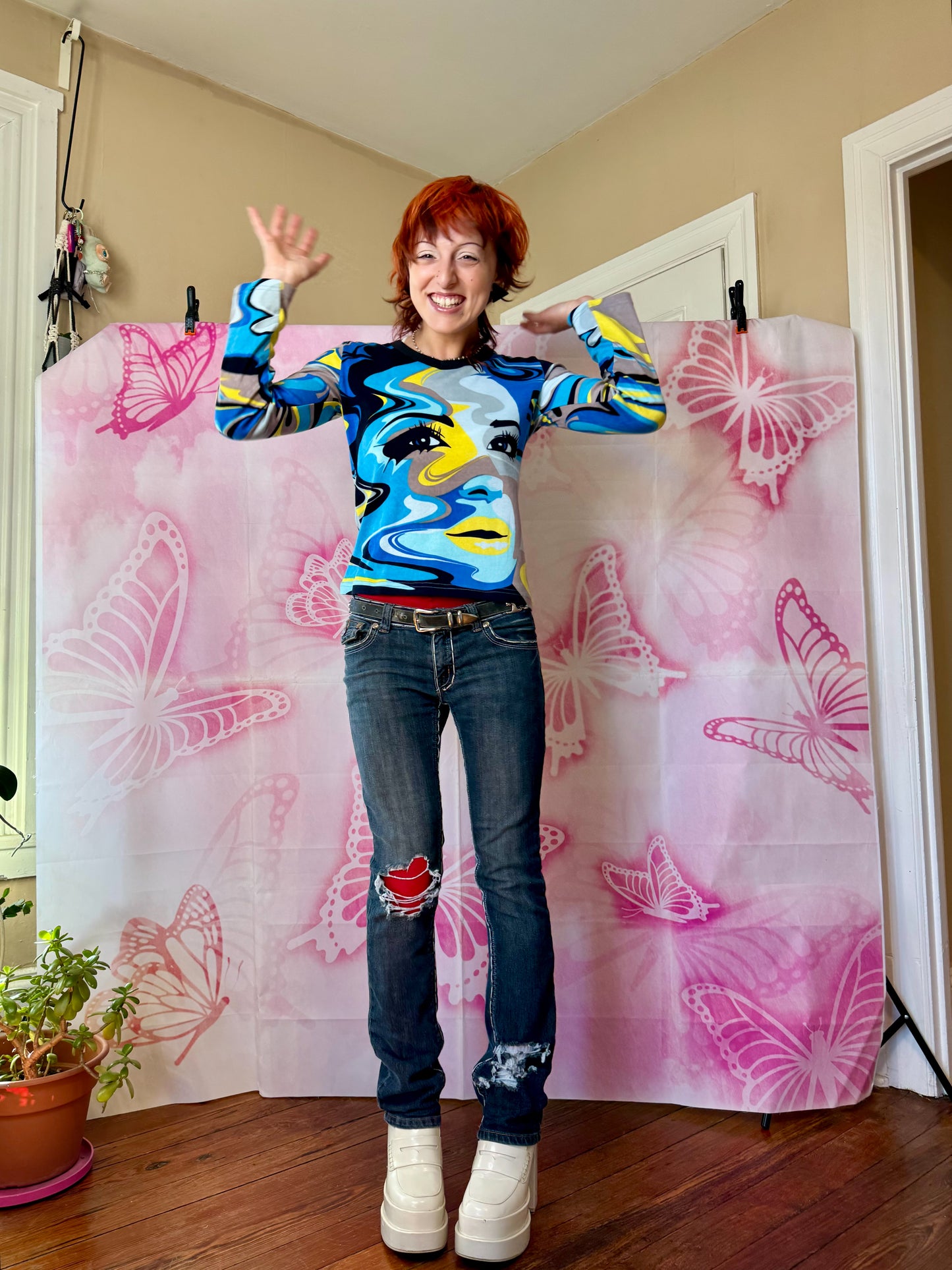 Y2K Deadstock Hayes Graphic Long Sleeve Tee